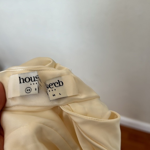 HOUSE OF CB Aryana Ivory Bow Mini Dress NWOT size XS - Picture 8 of 16